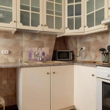 Acropole Seaview Apt *